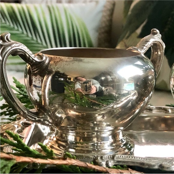 Vintage Silver Plate Ornate Handle Creamer & Sugar - Picture 4 of 7